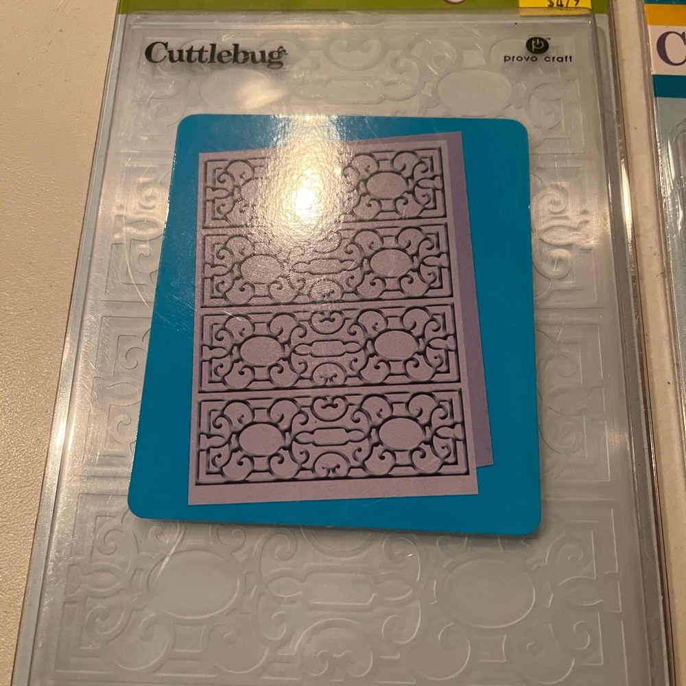 Cuttlebug Embossing Folders Set - Picture 2 of 5
